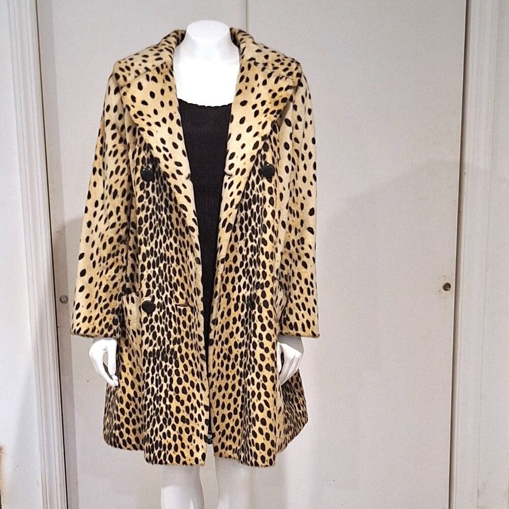 Vintage faux fur cheetah animal print mid-length coat